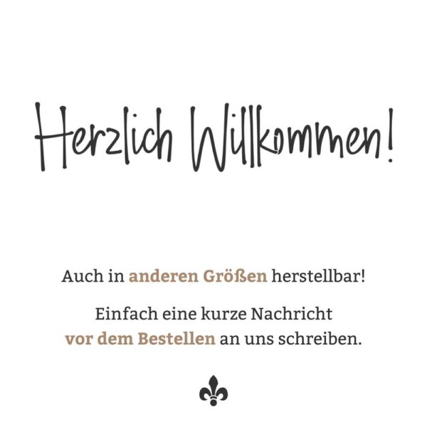 Zu sehen ist der Schriftzug der Schablone Herzlich Willkommen. Darunter ist ein Hinweis, das die Schablone auch in anderen Größen herstellbar ist.